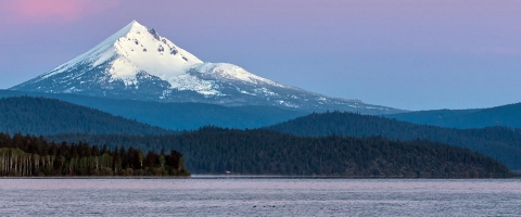 Upper Klamath Lake Looking West to Mt. McLoughlin